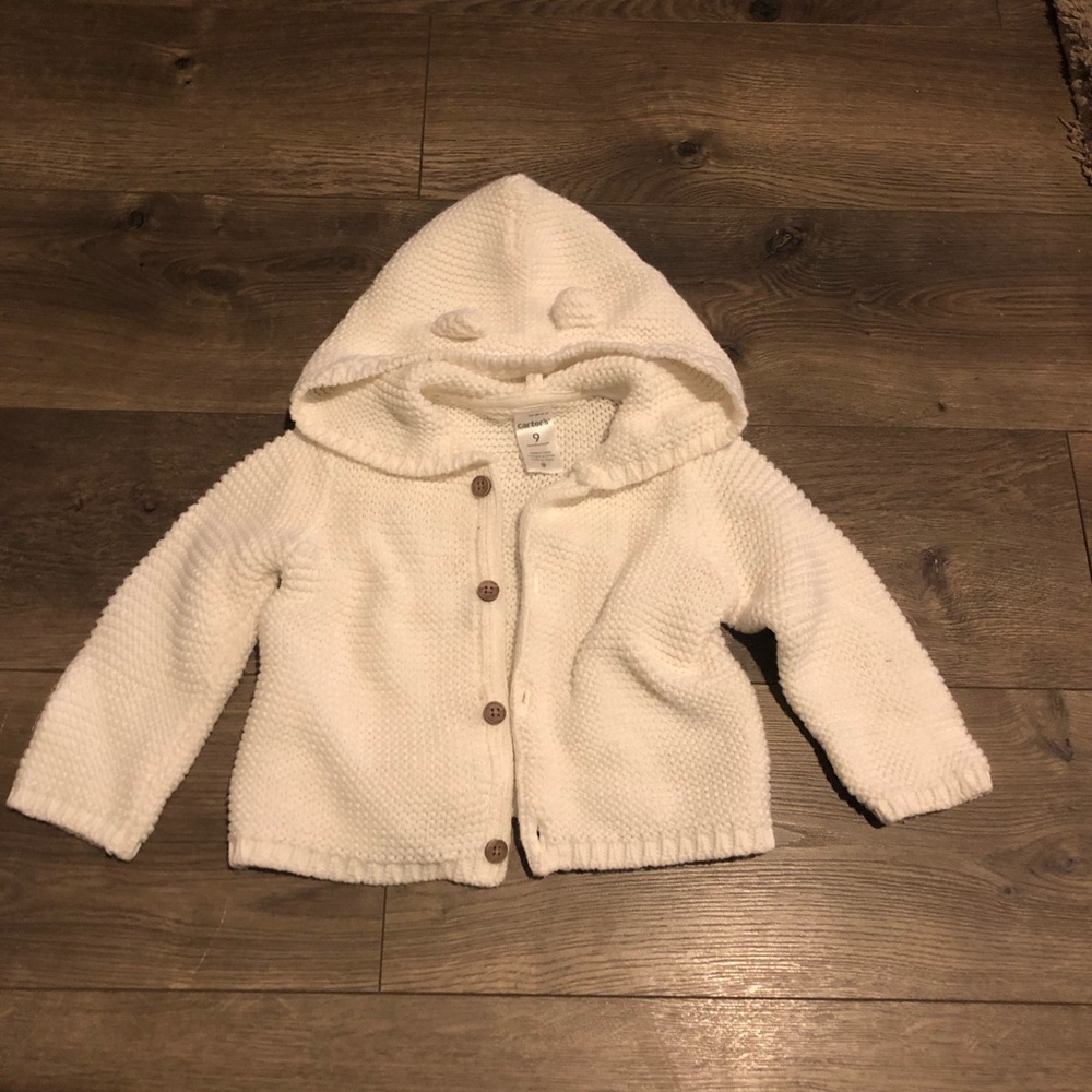 Carters sweater, like new! Size 9 months